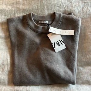 Oversized sweater from Zara.